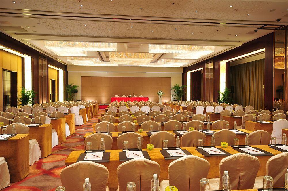 The Eton Hotel Shanghai Business bild