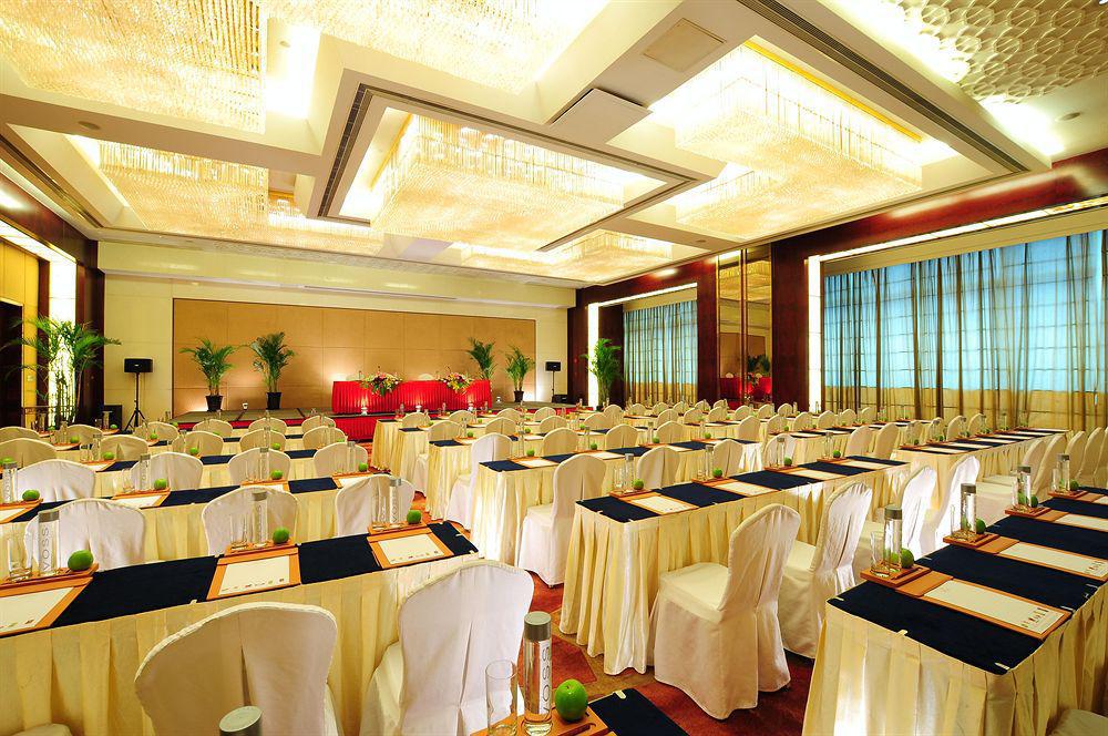 The Eton Hotel Shanghai Business bild